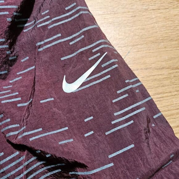 Nike Therma-FIT Repel Reversible Jacket Run Division M Red White DM4626-652 New - Picture 15 of 16